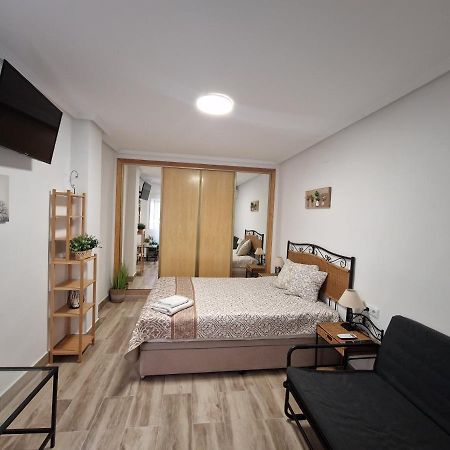 Hanna'S Estudio Deluxe Alicante Exterior photo