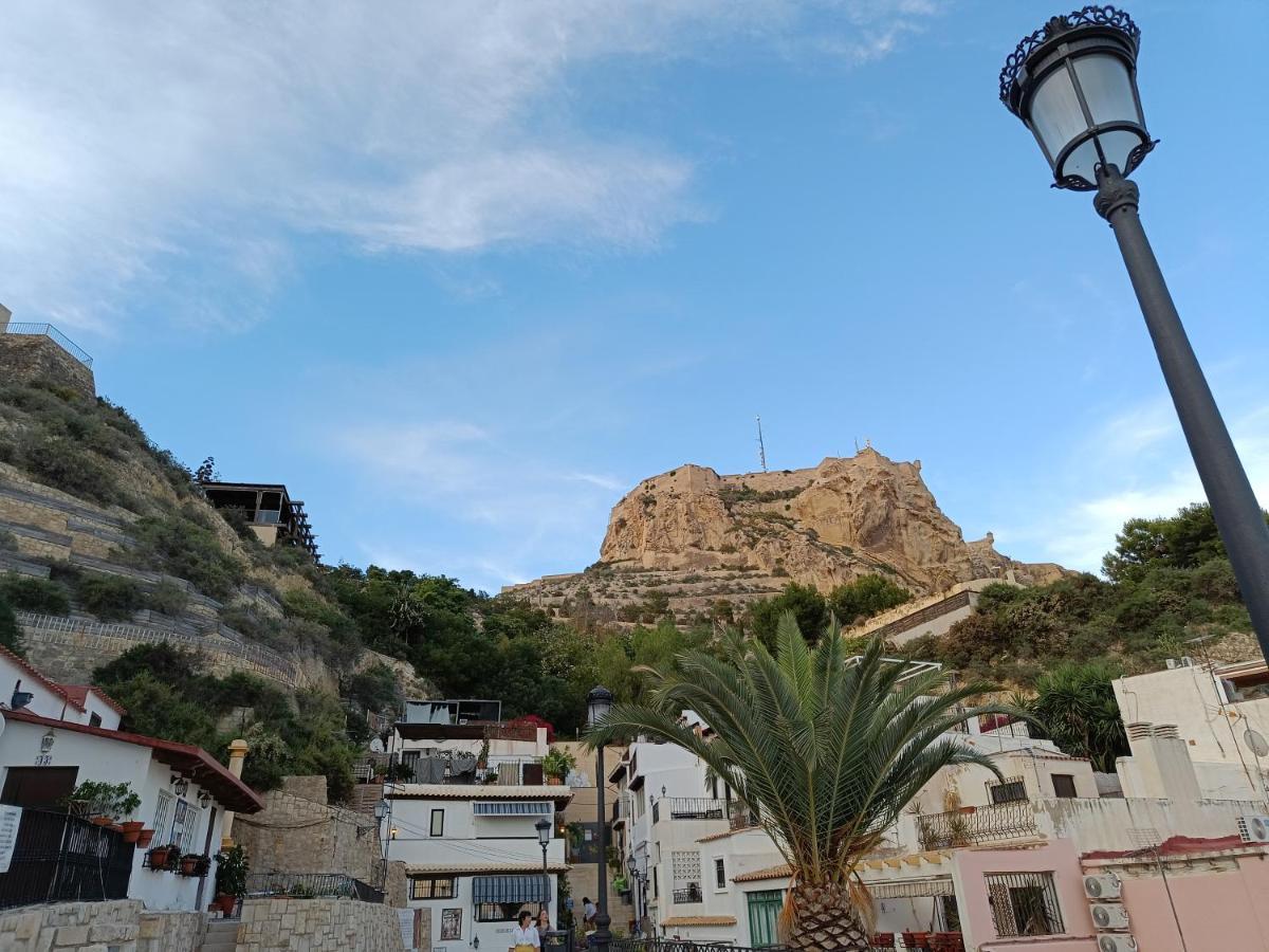 Hanna'S Estudio Deluxe Alicante Exterior photo
